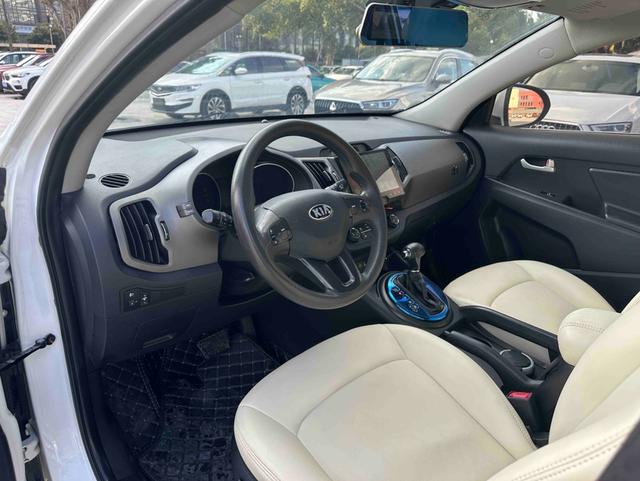 Kia Sportage 2016 модификация 2.0L автоматическое 2WD Edition GL – фото 9