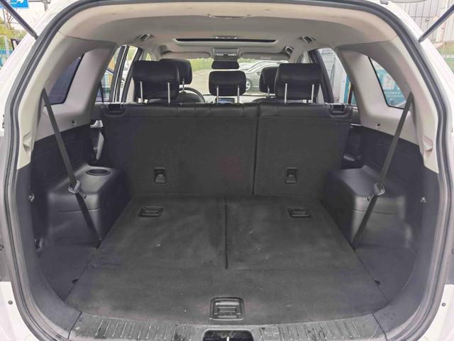 Chevrolet Captiva 2014 2.4L AWD Flagship 7-Seater – фото 11