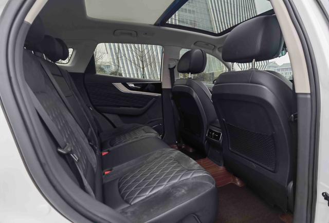 Hongqi HS5 2019 2.0T Smart Connect Flag Enjoy – фото 8