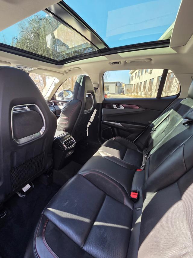 Lynk & Co 01 Модель 2019 года 2.0T 4WD Jin Pro Edition Country VI – фото 9