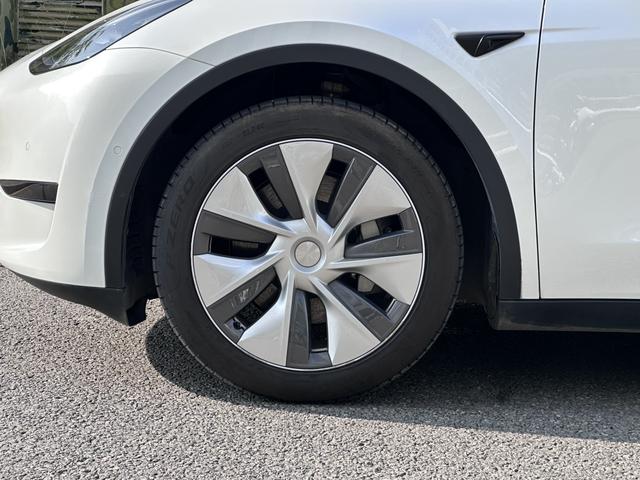 Tesla Model Y 2022 RWD – фото 3