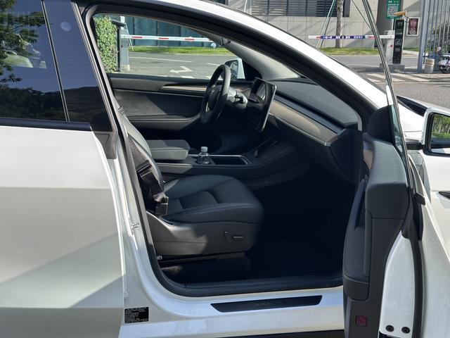 Tesla Model Y 2022 RWD – фото 6