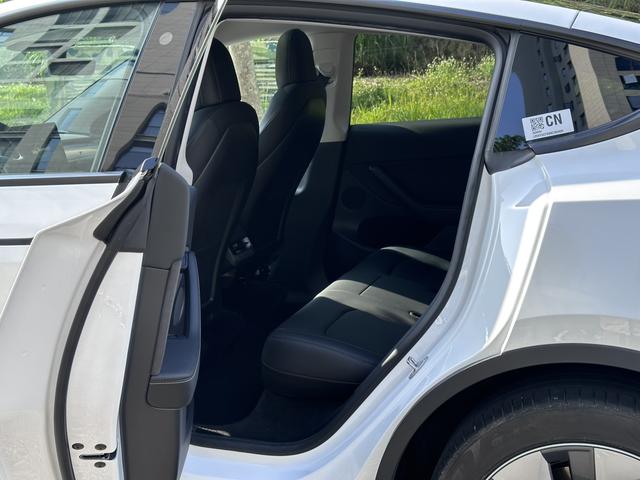 Tesla Model Y 2022 RWD – фото 14