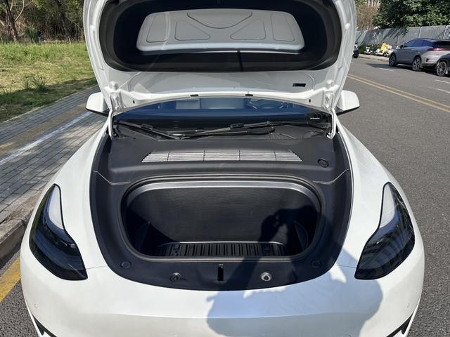 Tesla Model Y 2022 RWD – фото 18