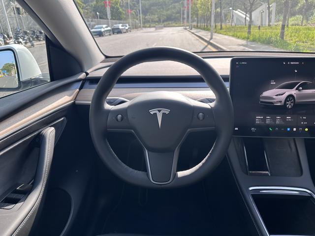 Tesla Model Y 2022 RWD – фото 21