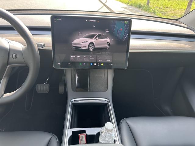 Tesla Model Y 2022 RWD – фото 23