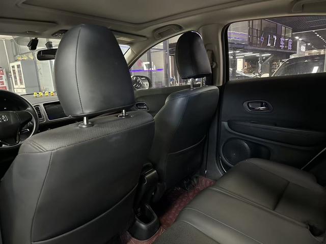 Honda Vezel Модель 2020 года 1.5L CVT Elite Edition – фото 10