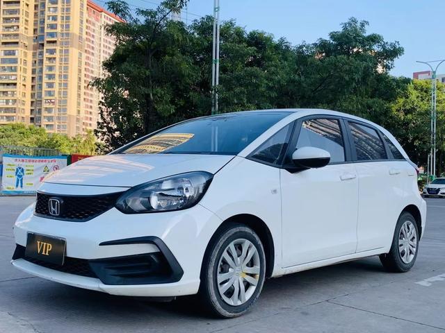 Honda Fit 2023 1.5L CVT Trend – фото 1