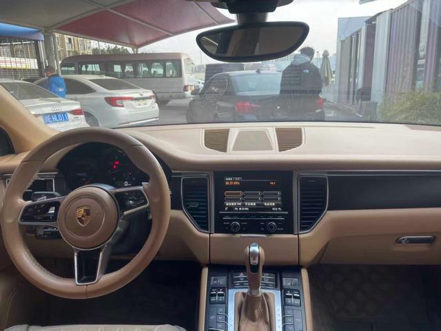 Porsche Macan 2016 Macan 2.0T – фото 4