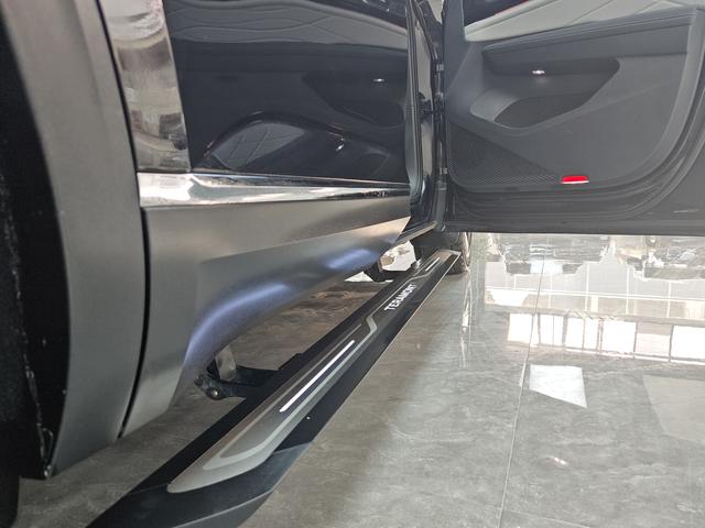 Volkswagen Teramont 2023 380TSI 4WD Premium Luxury – фото 13