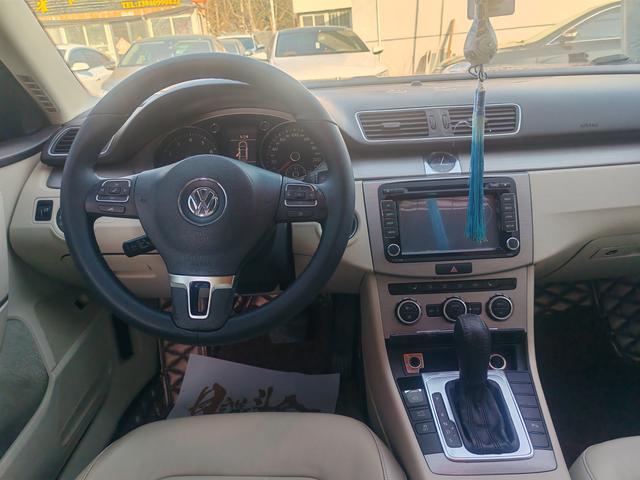 Volkswagen Magotan 2012 модификация комплектация 1.8TSI Com f ort – фото 5