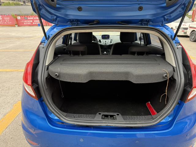 Ford Fiesta 2013 Hatchback 1.5L Automatic Fashion – фото 9