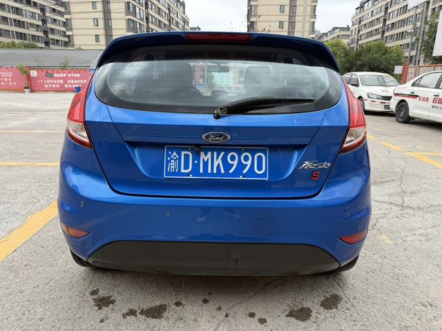 Ford Fiesta 2013 Hatchback 1.5L Automatic Fashion – фото 13