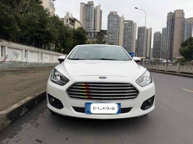 Ford Escort 2017 модификация Happiness Edition 1.5L Manual Fashion – фото 2