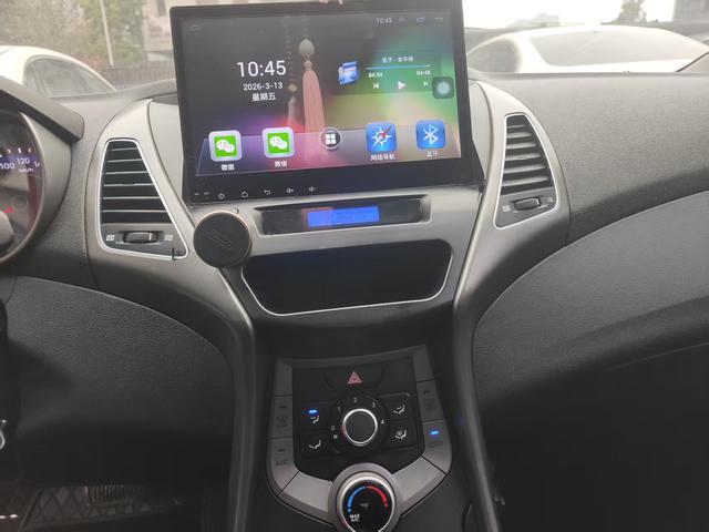 Hyundai Elantra 2015 1.6L Automatic Fashion – фото 8