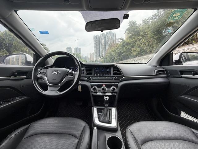 Hyundai Elantra Модель 2019 года 1.5L CVT Smart Hyun · Elite – фото 5