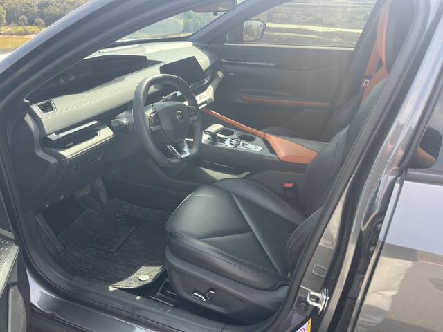 Changan UNI-V 2022 1.5T Premium – фото 9