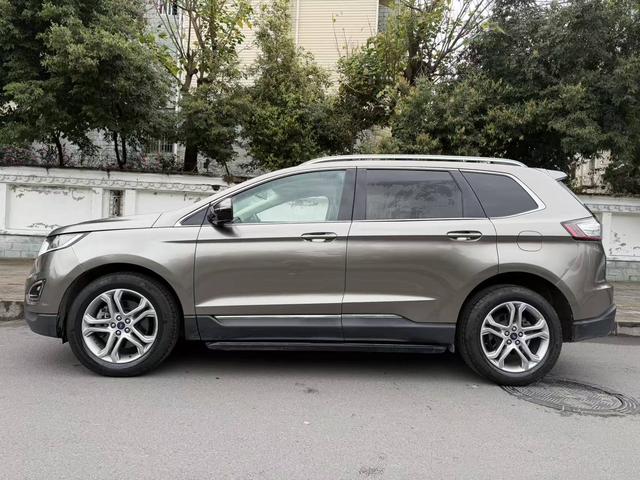 Ford Edge 2018 EcoBoost 245 2WD Premium 7-seater, China V – фото 3