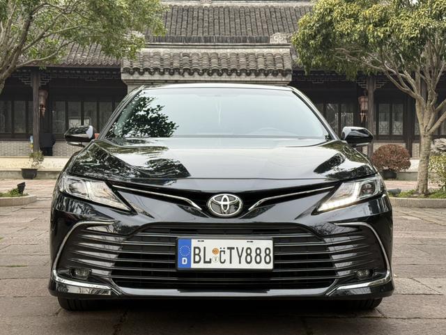 Toyota Camry 2022 2.0GVP Lead Edition – фото 2