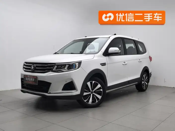Forthing SX6 2022 Model 1.6L Manual Luxury Model