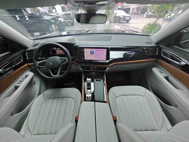 Volkswagen Teramont 2023 380TSI 4WD Premium Luxury – фото 12