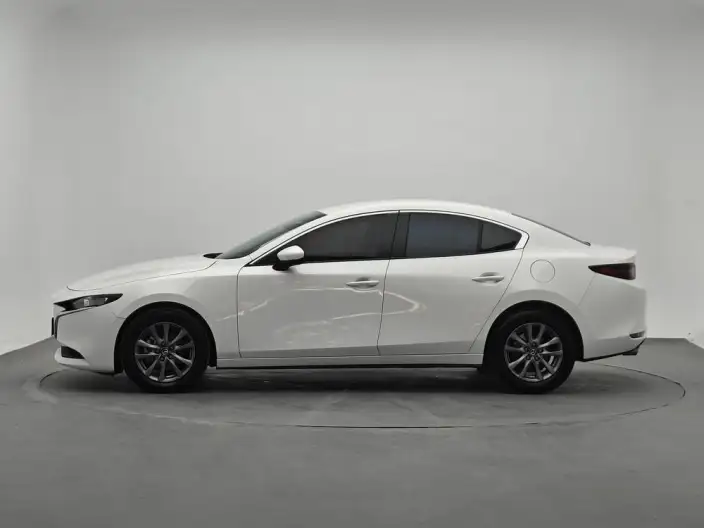 Mazda3 Axela 2023 Model 2.0L Automatic Zhi Engine Edition