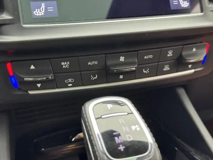 Levante 2021 Model 3.0T Standard Edition – фото 15