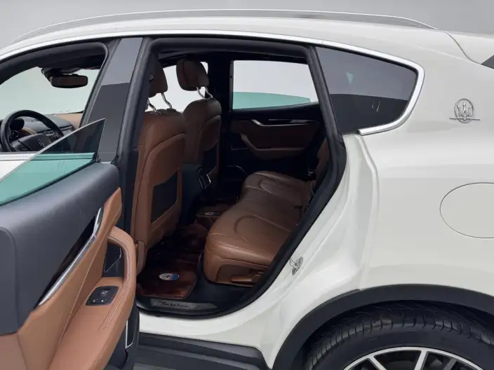 Levante 2021 Model 3.0T Standard Edition – фото 23