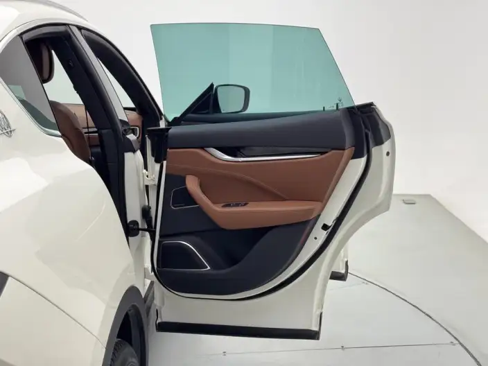 Levante 2021 Model 3.0T Standard Edition – фото 28