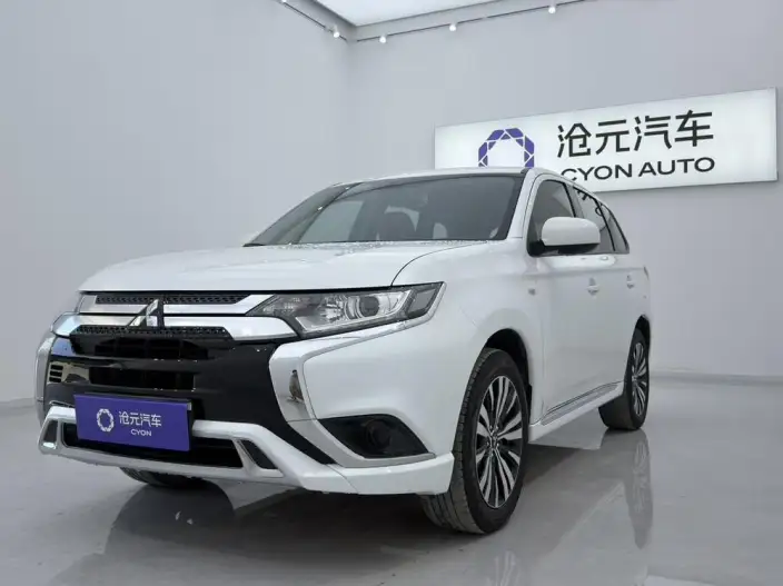 Mitsubishi Outlander 2021 Model 2.0L 2WD Smooth Ride Edition 5 seat