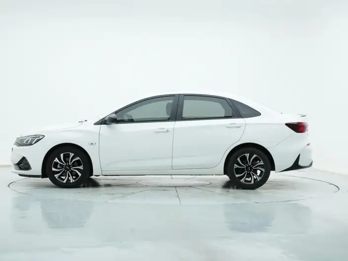 Chevrolet Corolla 2020 Model Mild Hybrid RS 330T Automatic Enjoy Edition – фото 4