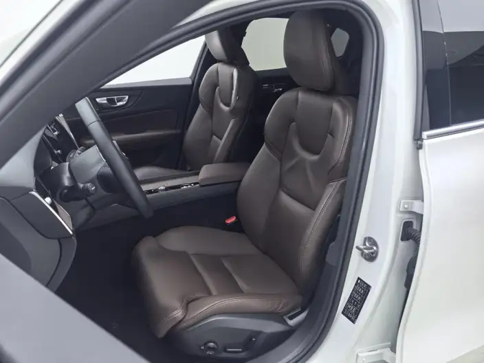 Volvo S60 2023 Model B4 Smart Range Deluxe Edition – фото 21