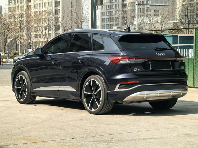 Audi Q4 e-tron 2023 50 e-tron quattro Creative – фото 7