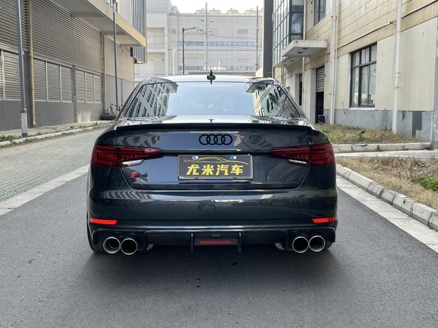 Audi S4 2018 S4 3.0 TFSI – фото 8