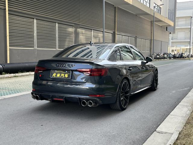 Audi S4 2018 S4 3.0 TFSI – фото 9