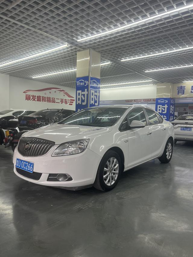 Buick Excelle 2013 GT 1.6L Automatic Fashion – фото 1