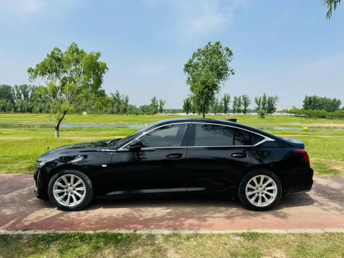 Cadillac CT5 2021 Model 28T Tech Model