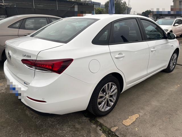 Buick Excelle Модель 2021 года комплектация 1.3T автоматическое Lite Hybrid Elite – фото 11