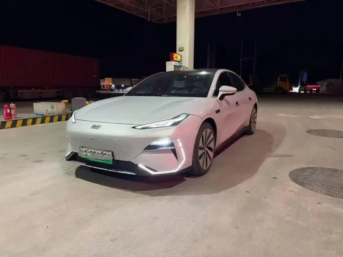Geely Galaxy E8 2024 Model 550km MAX