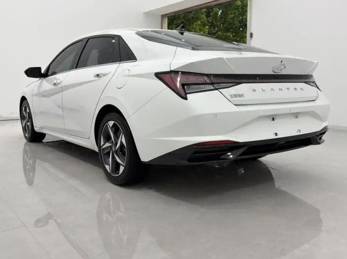 Hyundai Ioniq 2022 Model 1.5L CVT LUX Premium Edition