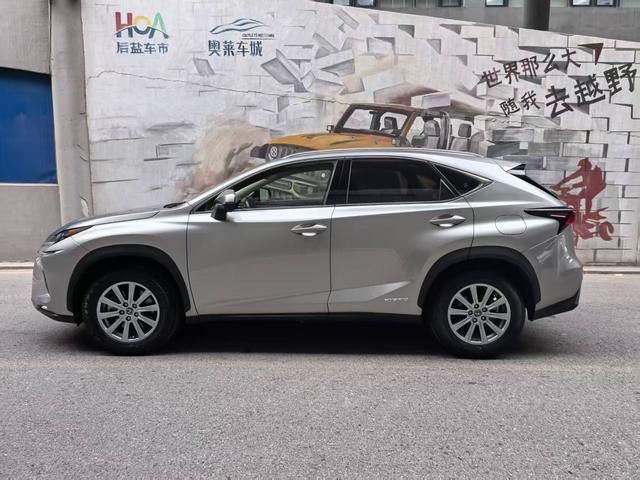 Lexus NX Модель 2018 года 300h Qian Drive Fengshang Edition Country VI – фото 3
