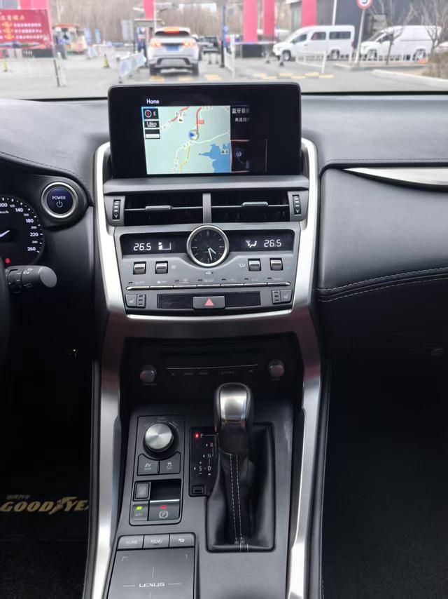 Lexus NX Модель 2018 года 300h Qian Drive Fengshang Edition Country VI – фото 6