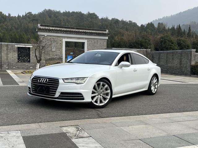 Audi A7 2016 модификация 50 TFSI quattro Com f ort – фото 1