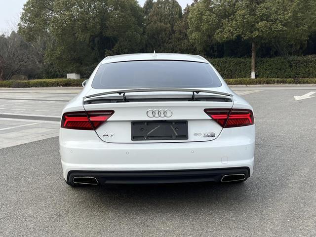 Audi A7 2016 модификация 50 TFSI quattro Com f ort – фото 8