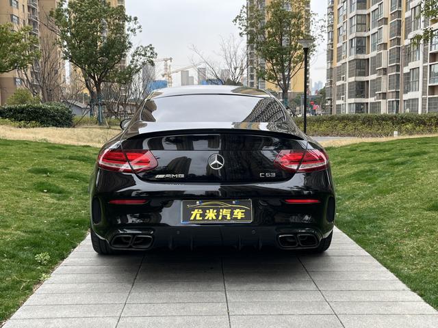 Mercedes-Benz C-Class AMG Модель 2019 года AMG C 63 Coupe – фото 8
