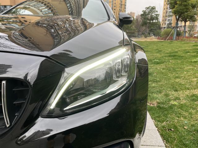Mercedes-Benz C-Class AMG Модель 2019 года AMG C 63 Coupe – фото 10