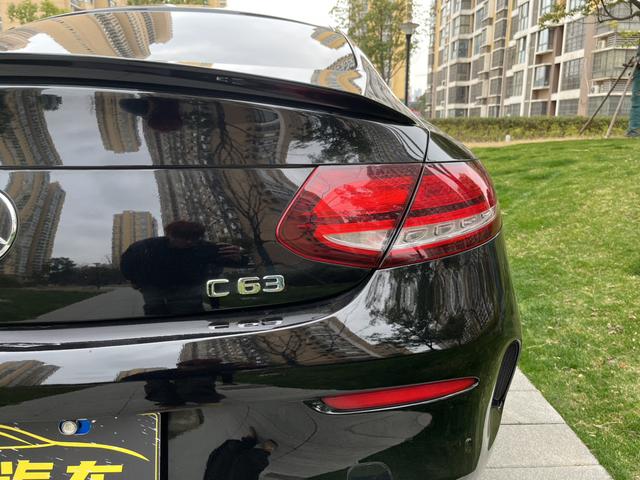 Mercedes-Benz C-Class AMG Модель 2019 года AMG C 63 Coupe – фото 15