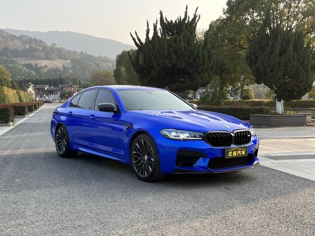 BMW M5 Модель 2018 года M5 – фото 3