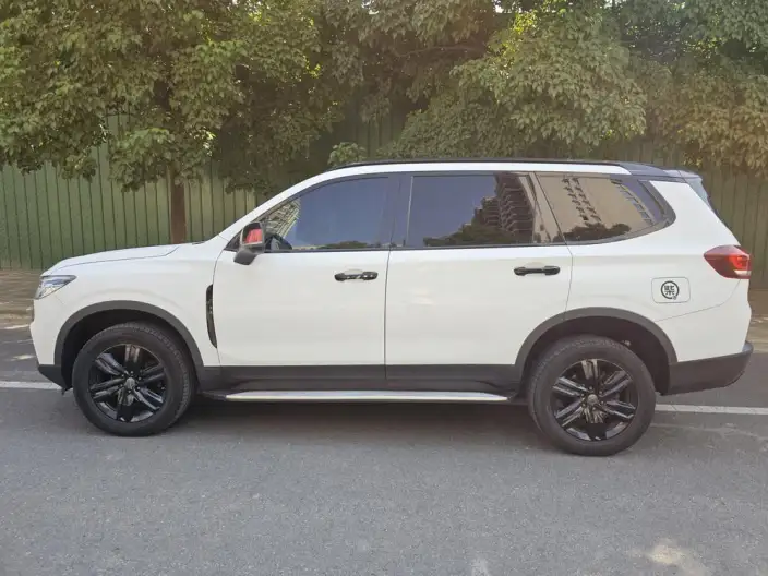 Maxus D90 Pro 2020 Model 2.0T Diesel 4WD Changxiang Edition 7 seat