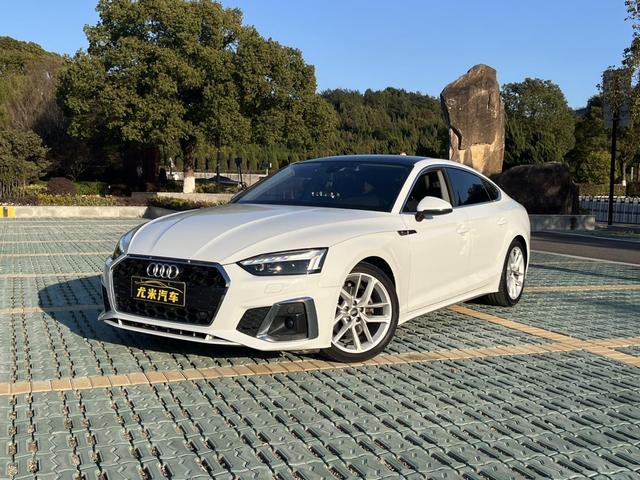Audi A5 2023 Sportback 40 TFSI Stylish Dynamic – фото 1